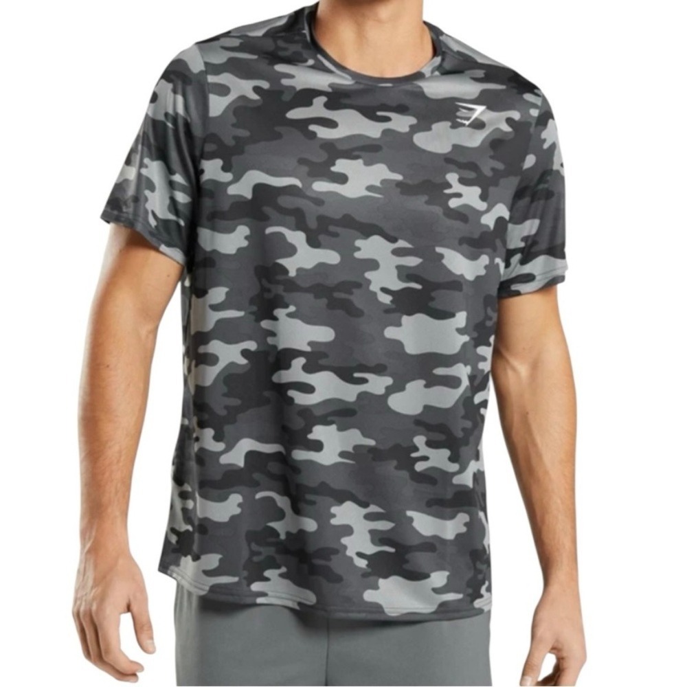Gymshark Arrival Short Sleeve T-Shirt Black Gray Camo Mens Medium Athletic‎